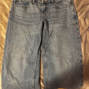 Hollister women's Relaxed Fit Light Blue Jeans